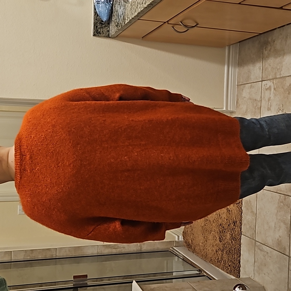 Sweater - Picture 2 of 4
